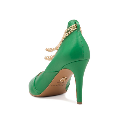 Green heels with jewelry