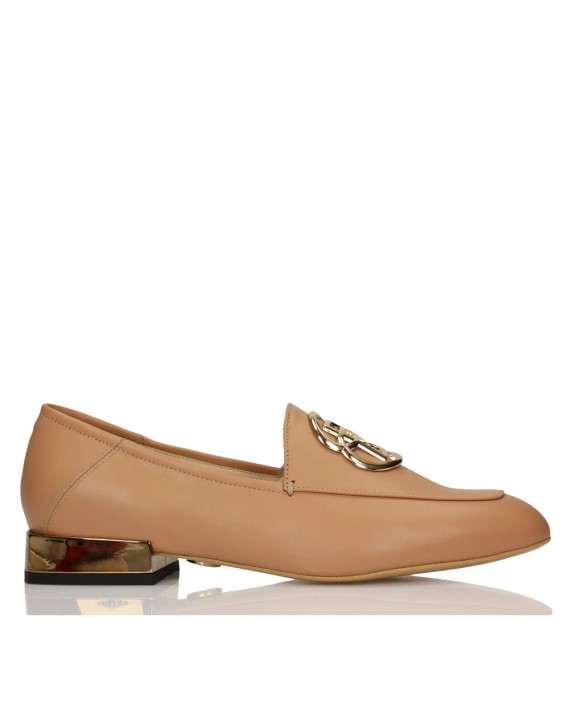 Flat shoes in nude colour