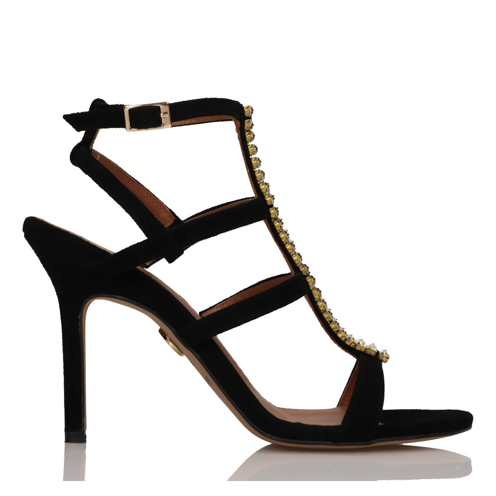 black sandals trendy